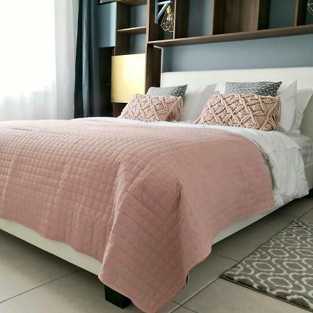 Cozy Getaway In Nicosia Apartamento Exterior foto