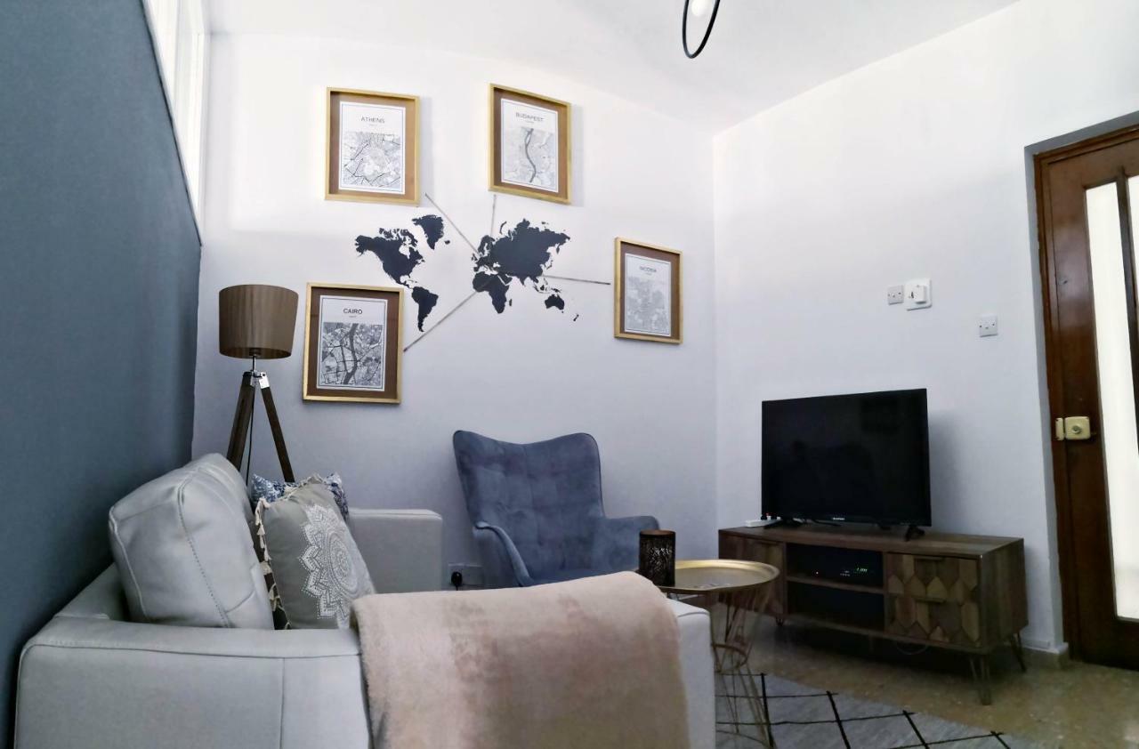 Cozy Getaway In Nicosia Apartamento Exterior foto