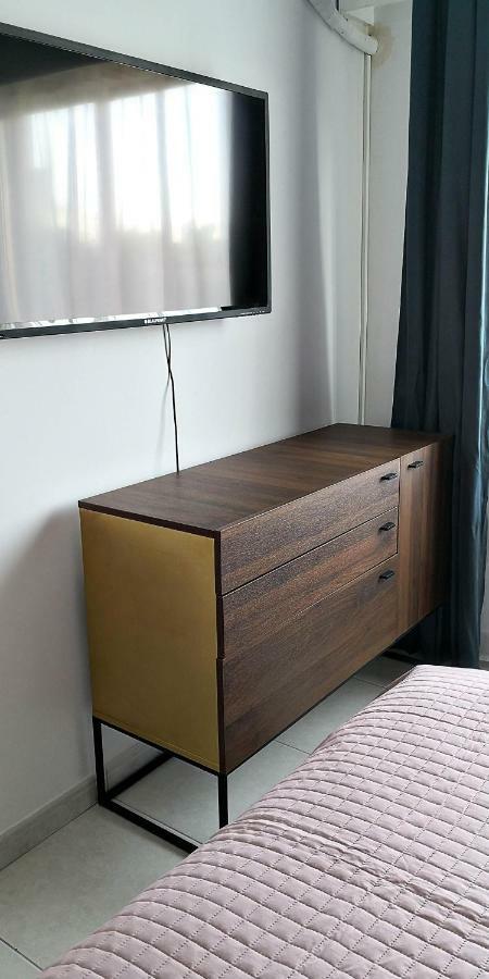 Cozy Getaway In Nicosia Apartamento Exterior foto